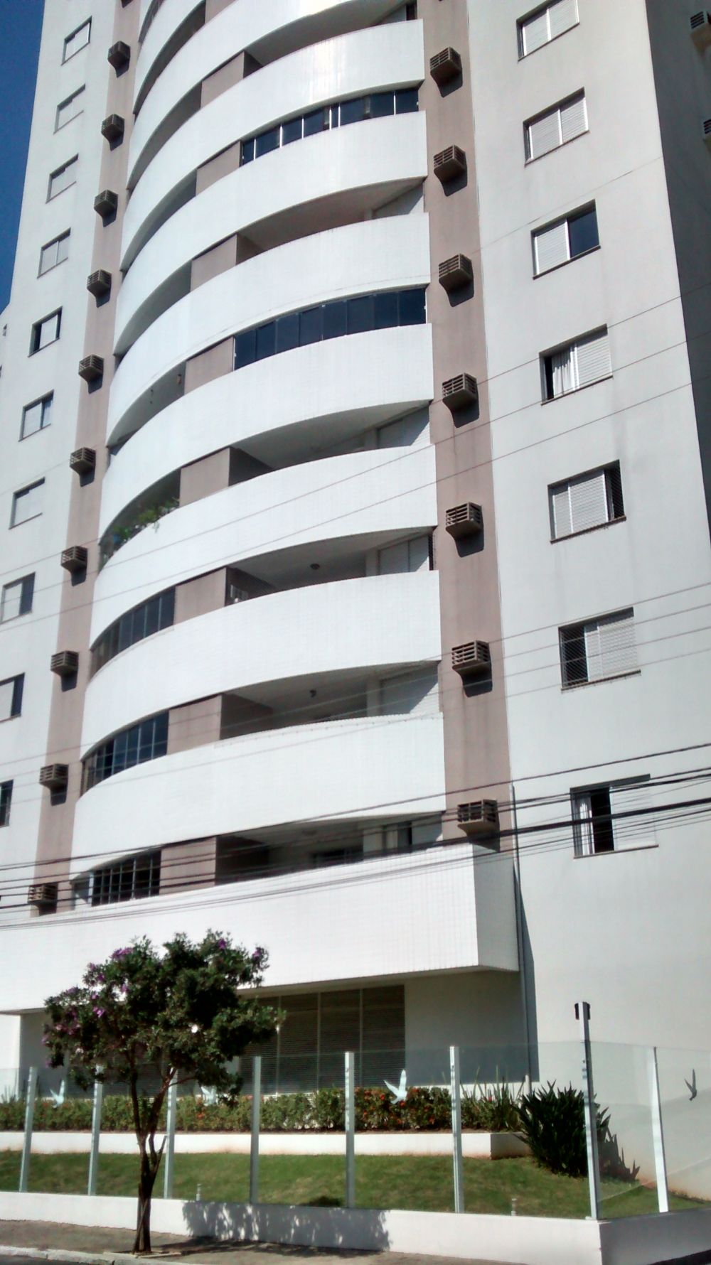 Excelente apartamento, andar a