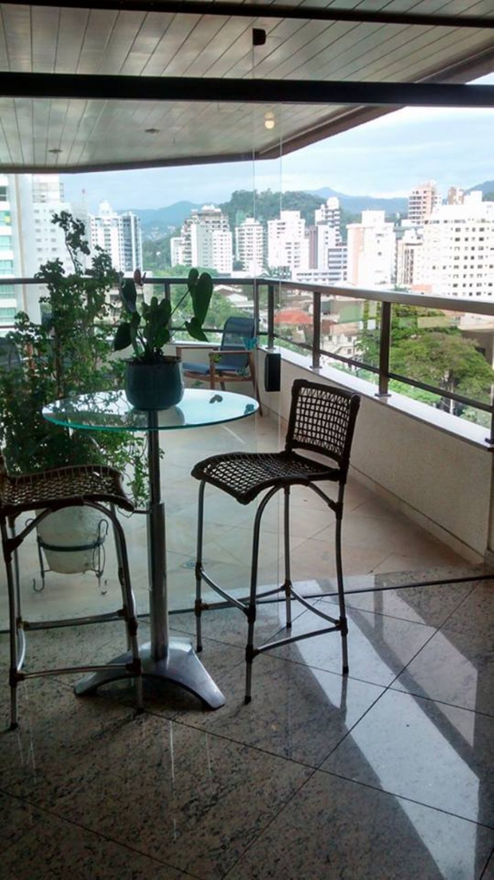 Para quem procura espaço, conf